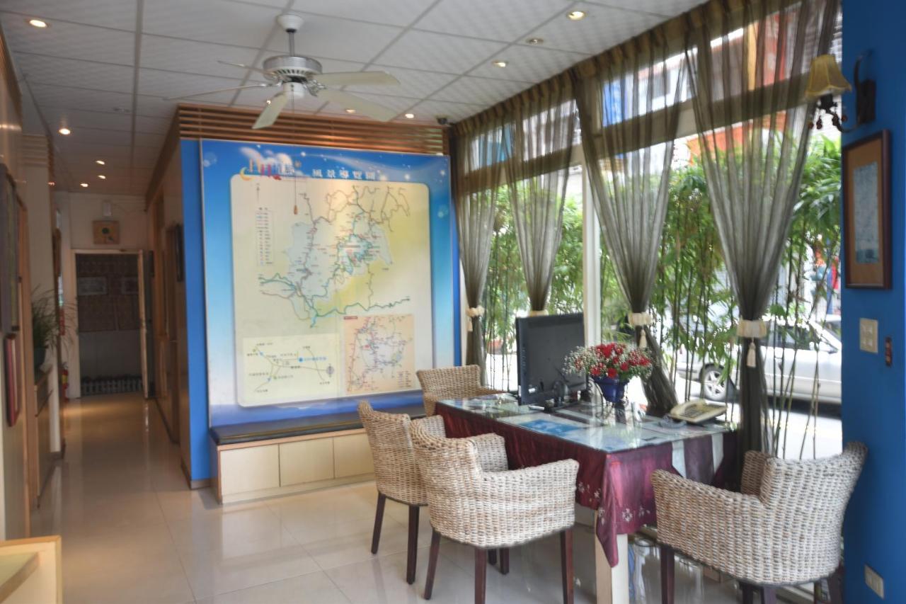 Sun Moon Love Hotel Nantou Esterno foto